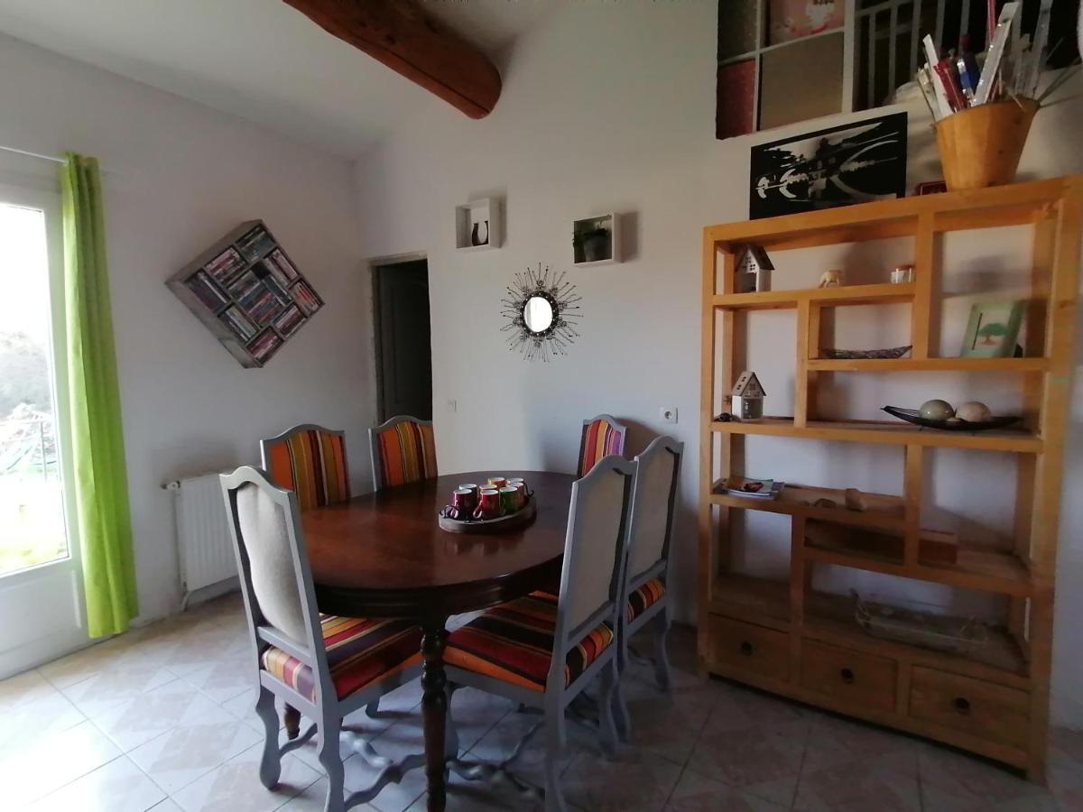 Le Tavan Crillon le Brave Bagian luar foto